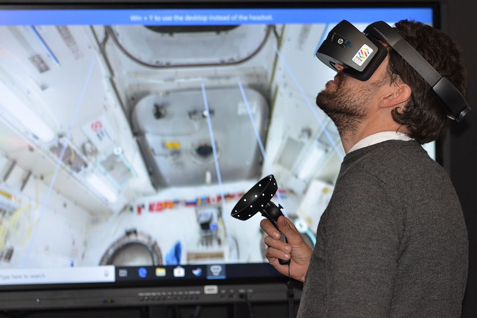 Factor desarrolla XR y VR para la seguridad y la interacción social en el trabajo.