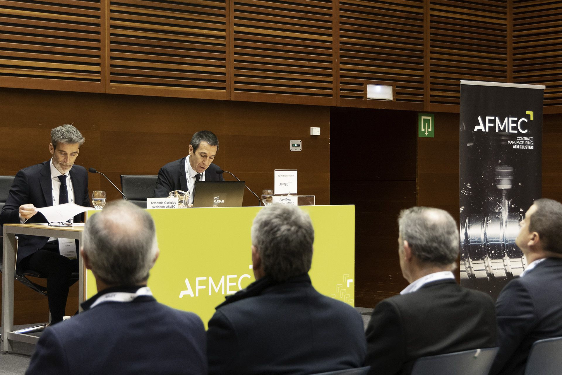 Fernando Gastaldo y Josu Riezu durante la Asamblea General de AFMEC